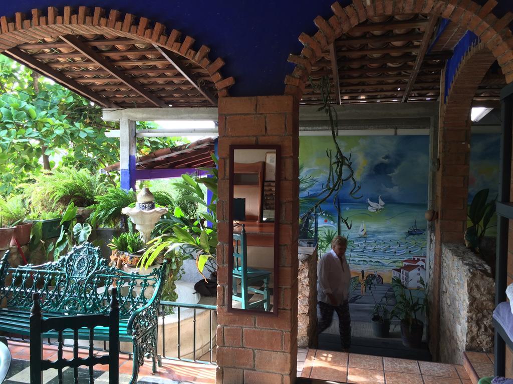 פוארטו אסקונדידו Hotel Mayflower מראה חיצוני תמונה