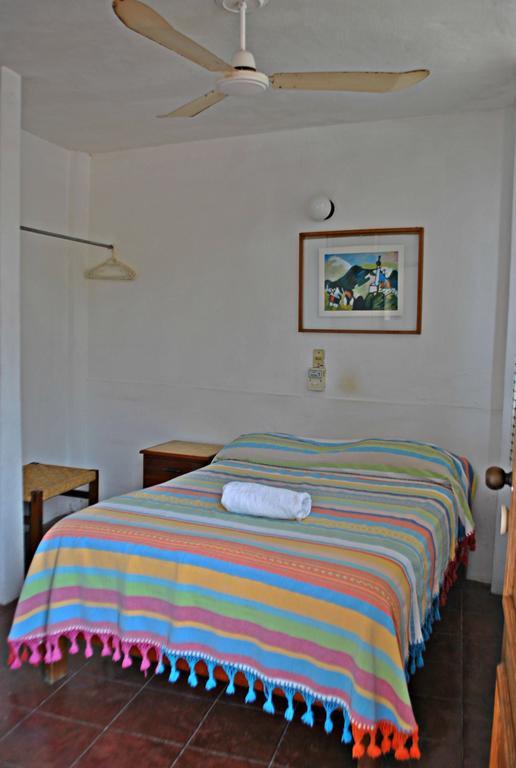 פוארטו אסקונדידו Hotel Mayflower מראה חיצוני תמונה