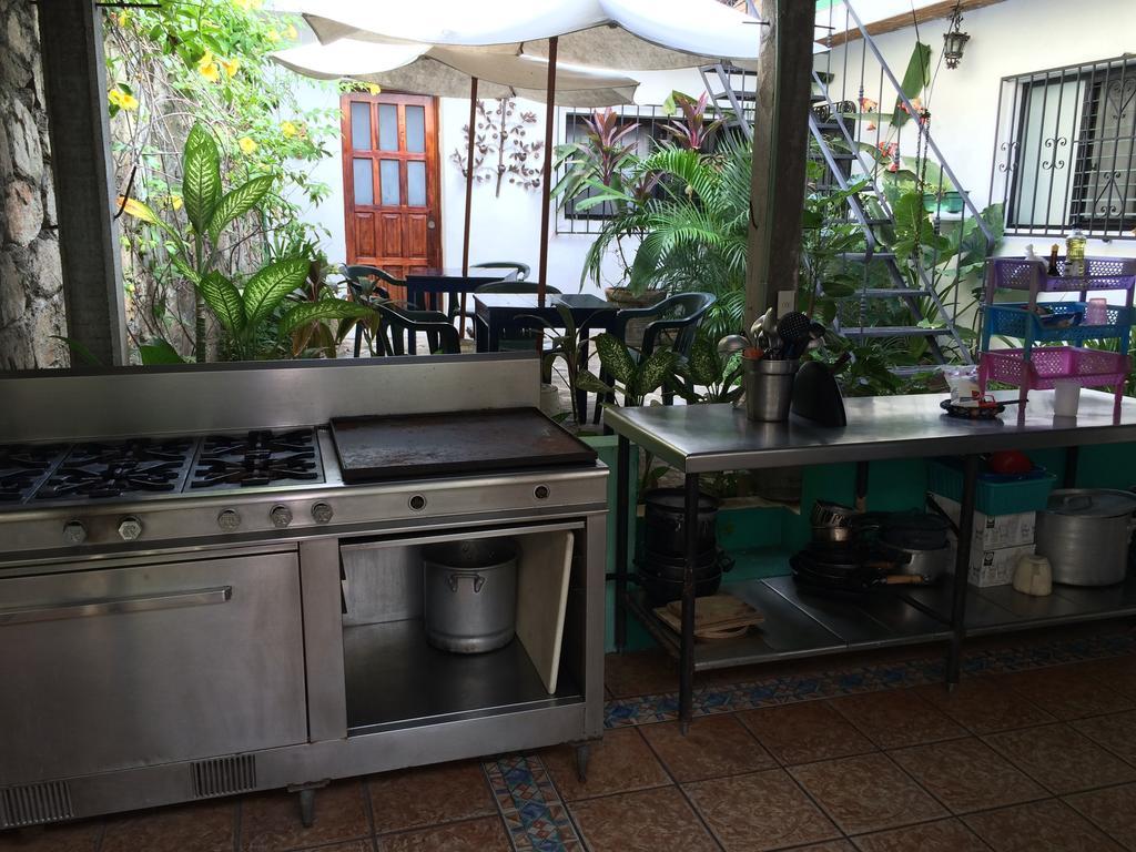 פוארטו אסקונדידו Hotel Mayflower מראה חיצוני תמונה