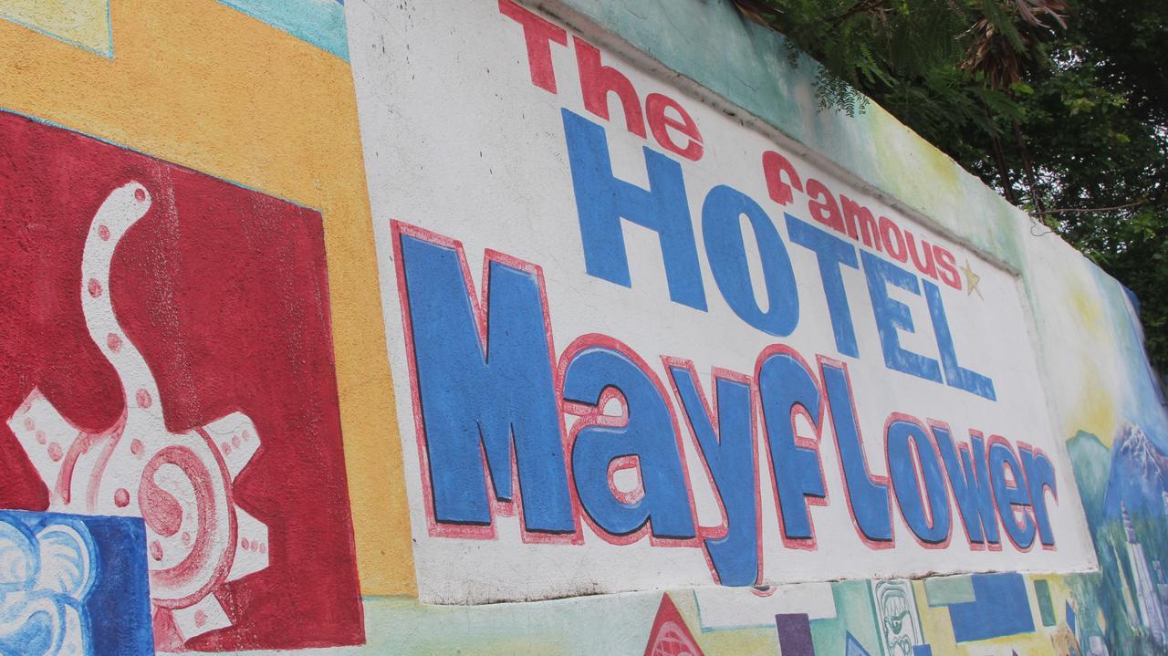 פוארטו אסקונדידו Hotel Mayflower מראה חיצוני תמונה