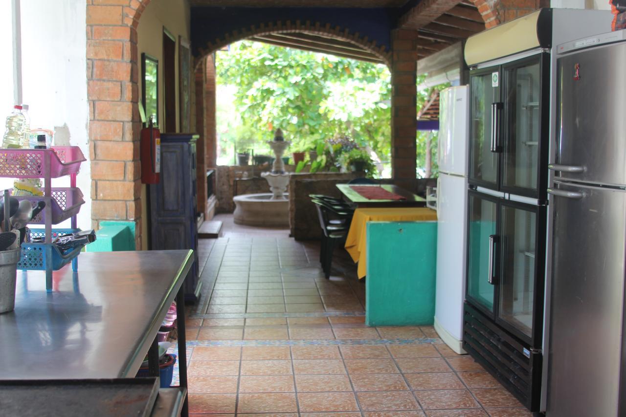 פוארטו אסקונדידו Hotel Mayflower מראה חיצוני תמונה